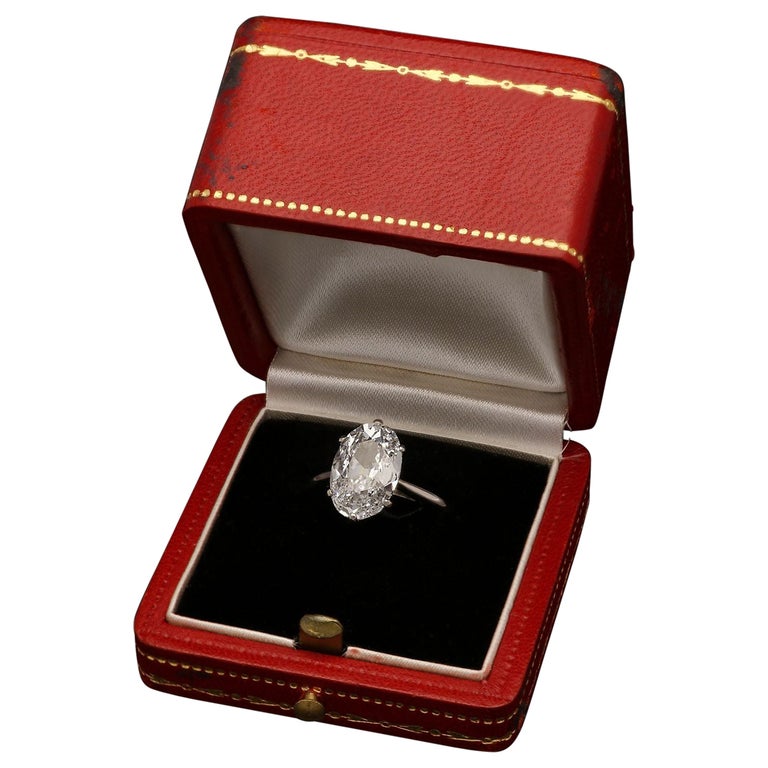 Cartier Engagement Oval Diamond Ring - 5 For Sale on 1stDibs