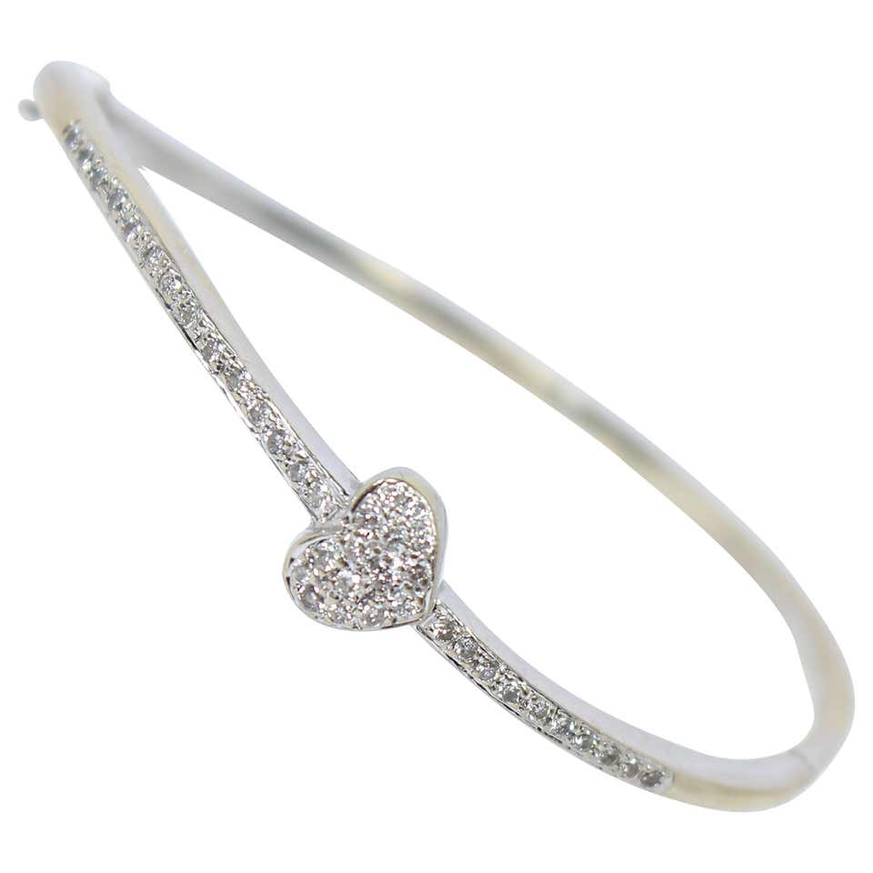 Gold heart bangle bracelet Clearance