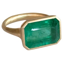 Dalben 6 Carat Emerald Yellow Gold Ring