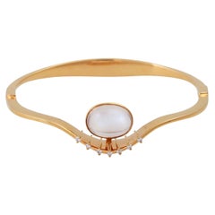 Bracelet with Oval Moonstone