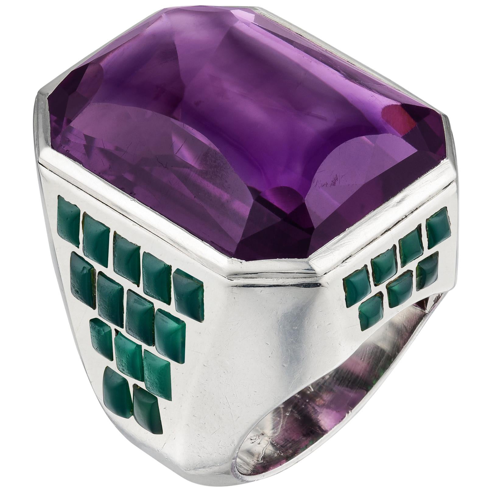 Art Deco Amethyst and Chrysoprase Ring For Sale