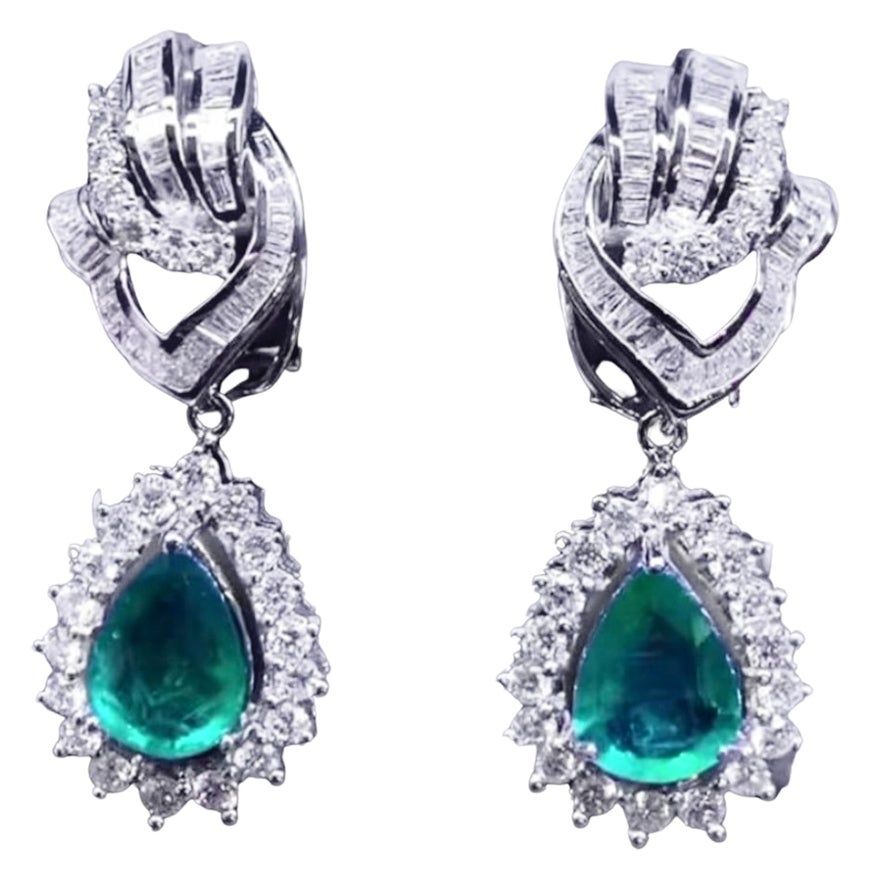 Stunning Ct 10, 26 of Zambia Emeralds and Diamonds on Earrings For Sale