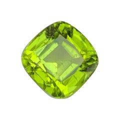 Amazing Apple Green Peridot Gemstone 2.90 Carats Peridot Ring Jewelry