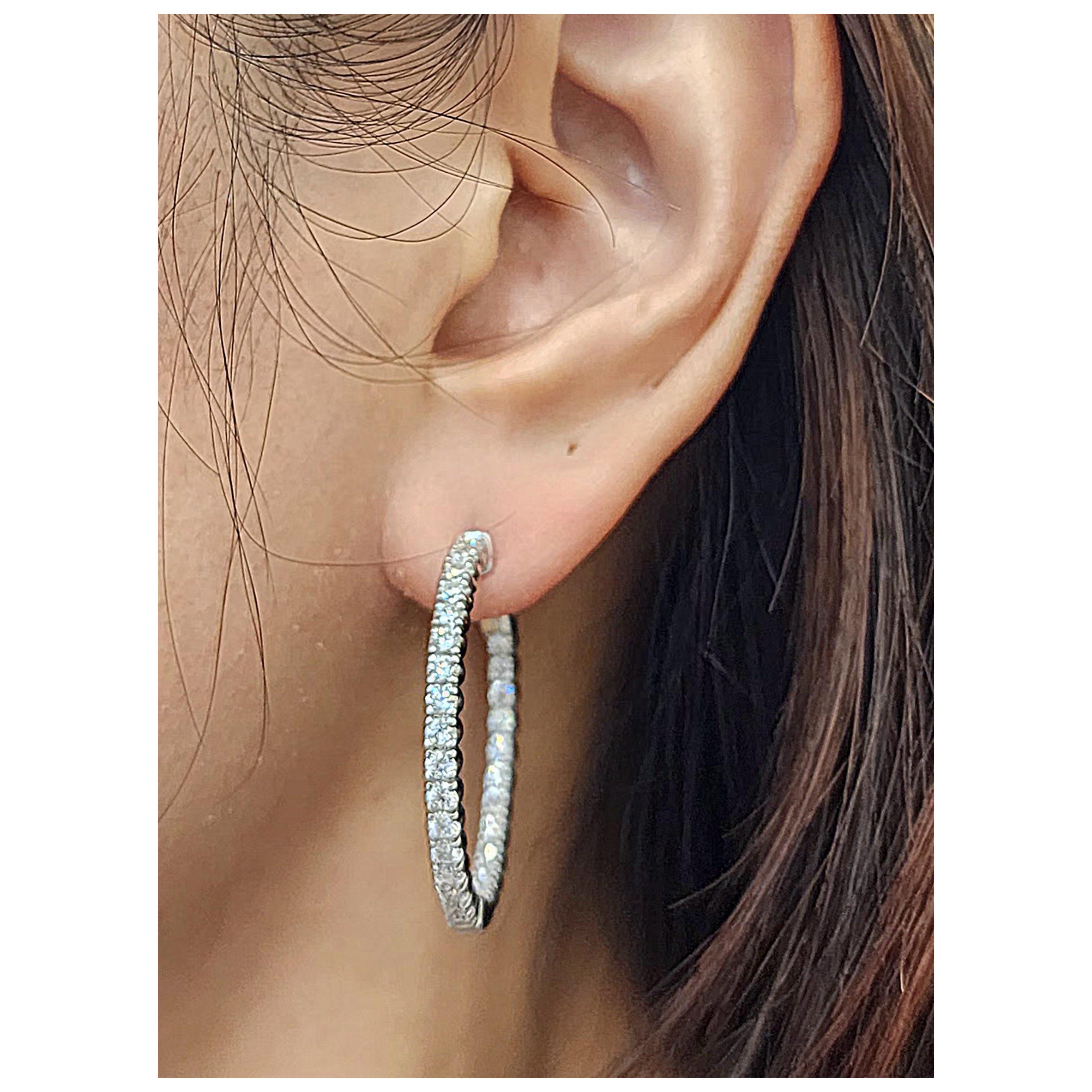 2.78 Ct Diamond Hoop Earrings For Sale