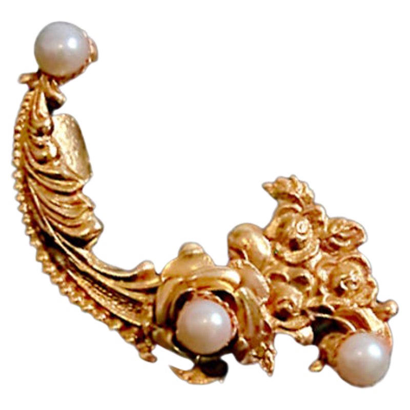 Tri Pearl Baroque Earcuff