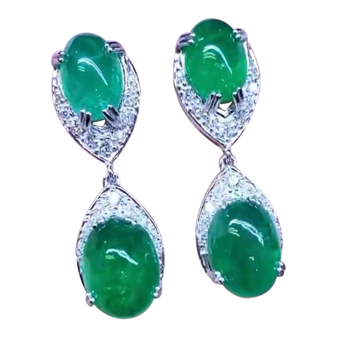 Stunning Ct 22, 30 of Zambia Emeralds and Diamonds on Earrings For Sale