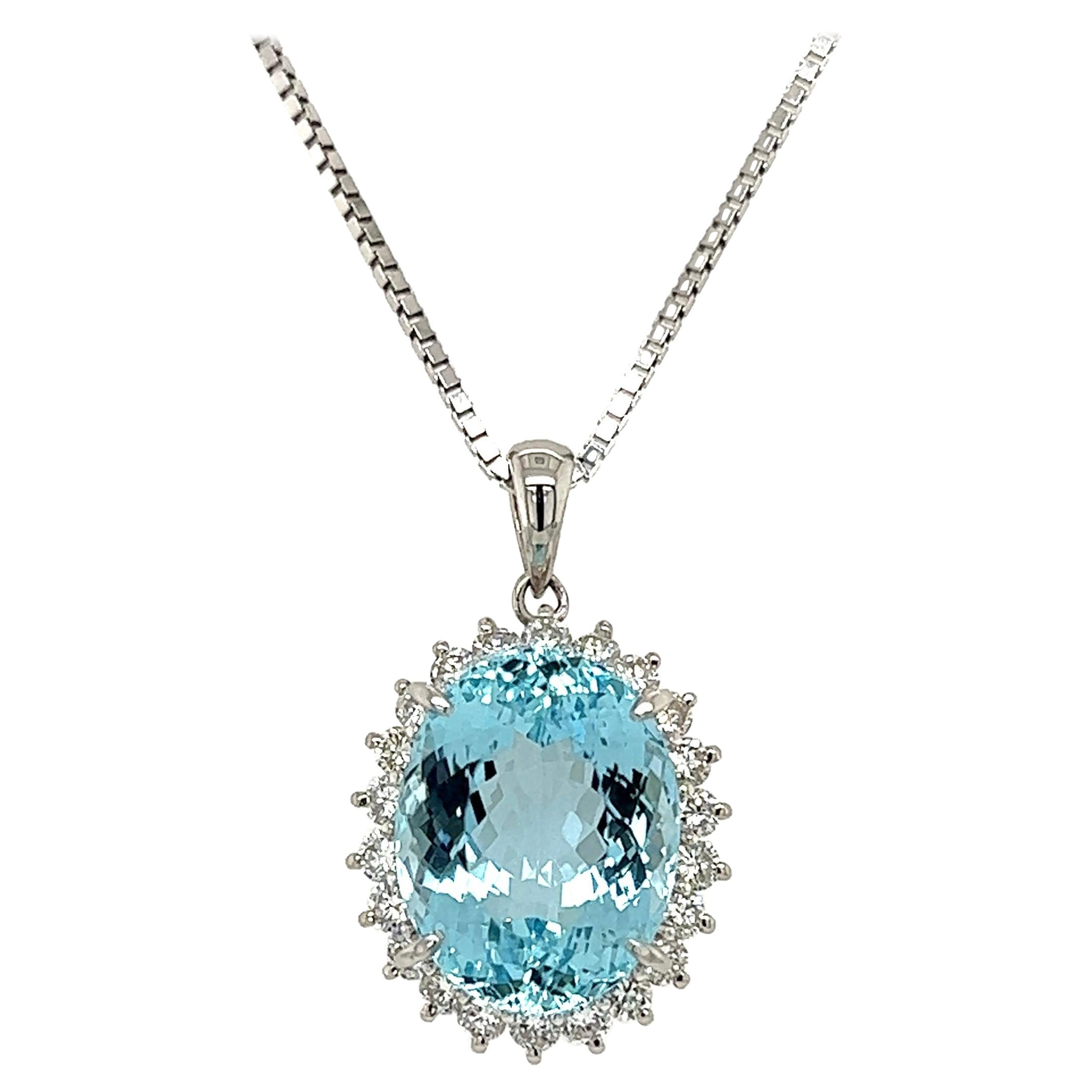 Platin-Anhänger-Halskette mit 8,10 Karat Aquamarin und Diamant, Nachlass-Schmuck