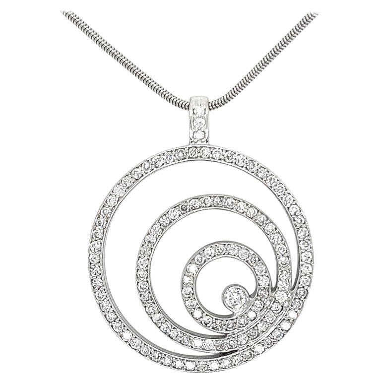 2.35 Carat Round Triple Circle Diamond Pendant Necklace For Sale at 1stDibs
