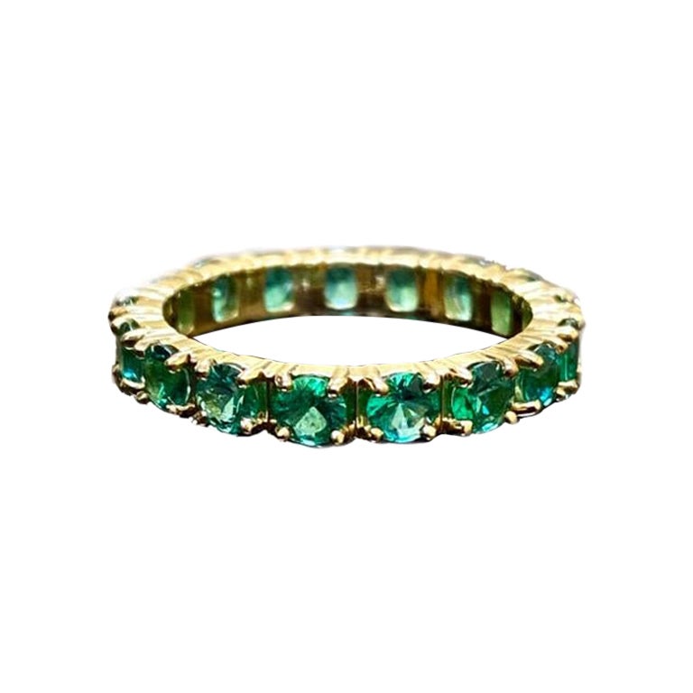 18K Yellow Gold Shared Prong Round Emerald Eternity Engagement Band For Sale