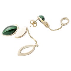 Boucles d'oreilles pendantes en or jaune 18 carats et malachite de la collection Giselle