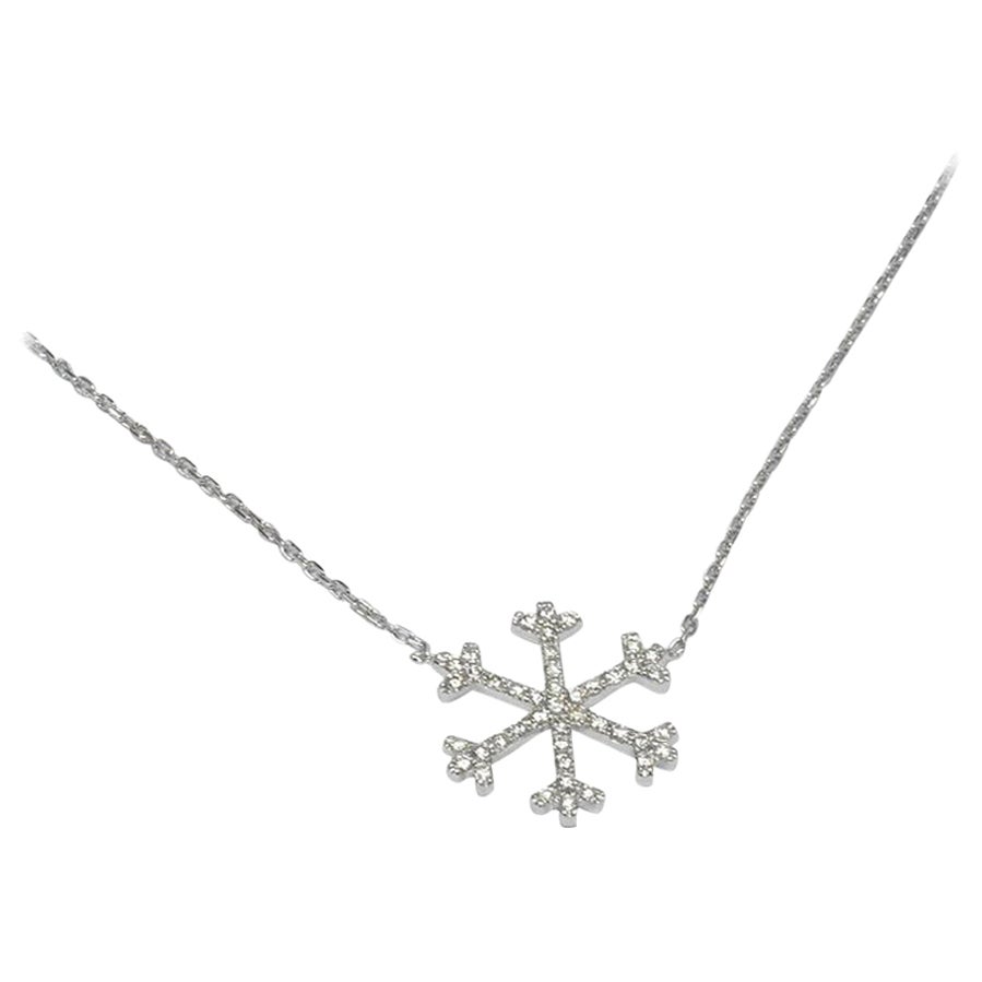 Modern 14k Gold Diamond Snowflake Necklace Winter Snowflake Christmas Gift For Sale
