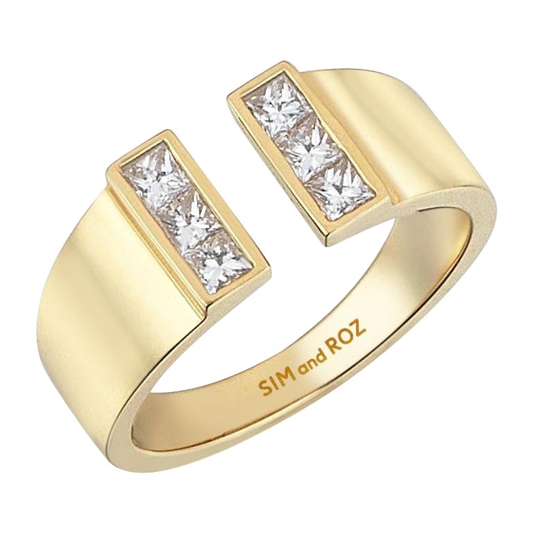 En vente :  Bague Sim and Roz en or jaune avec diamants taille princesse de 0,41 carat