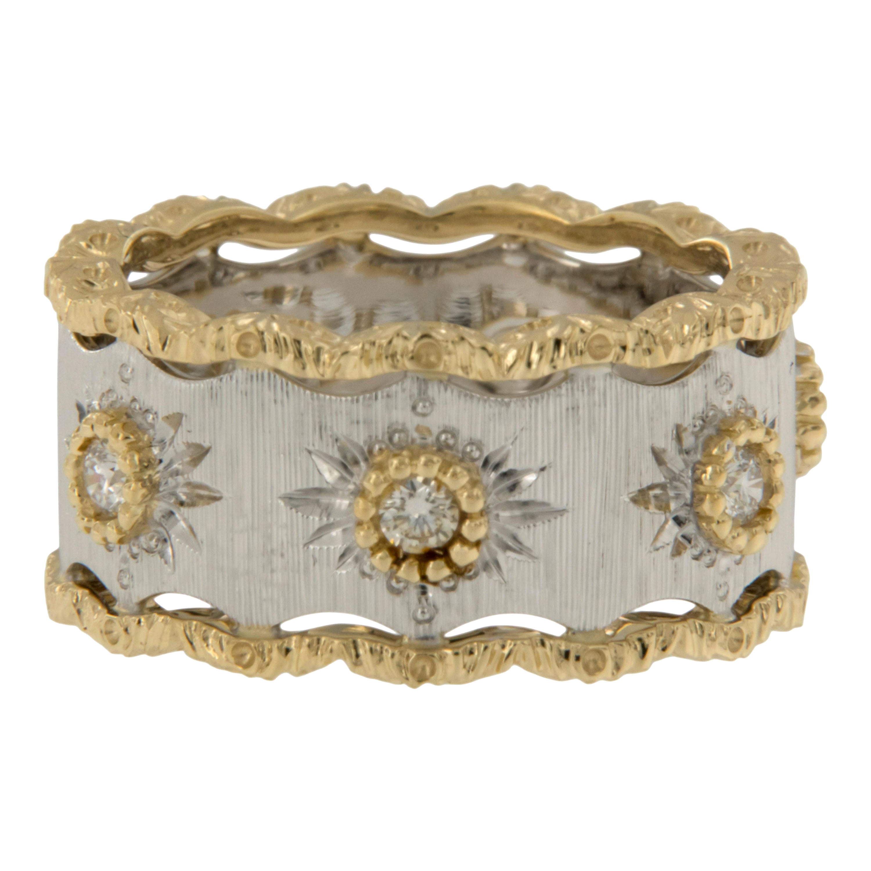 Italian Florentine Finished 0.27 Cttw Diamond 18 Karat White & Yellow Gold Ring For Sale