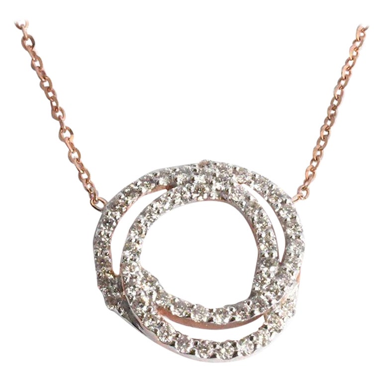 Collier pendentif diamant en or 14k avec nud d'amour Collier d'amour en diamant en vente