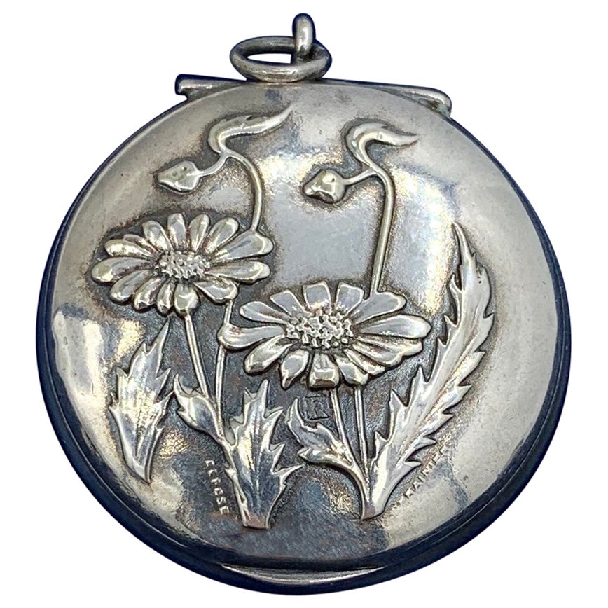 Französisch Medaillon Jugendstil Silber Gänseblümchen Anhänger Halskette im Angebot