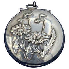 Antique French Locket Art Nouveau Silver Daisy Flower Pendant Necklace