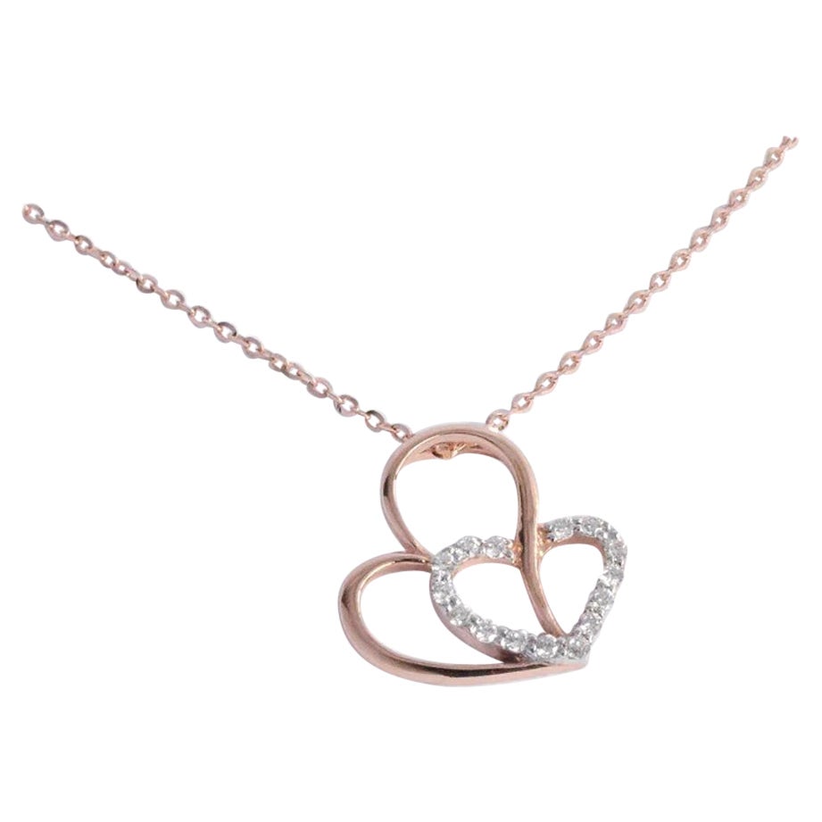 Collier en forme de cœur en or 18 carats avec diamants micro-pavés en vente