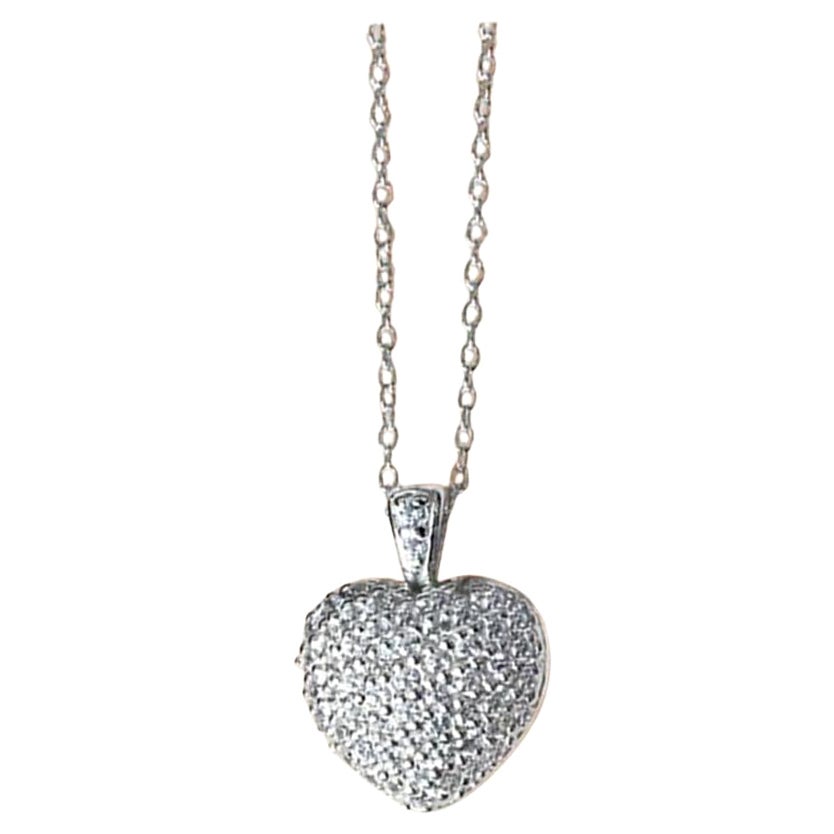 18k Gold Heart Shaped Diamond Pendant Heart Necklace