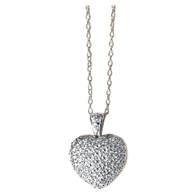 18k Gold Heart Shaped Diamond Pendant Heart Necklace For Sale at 1stDibs