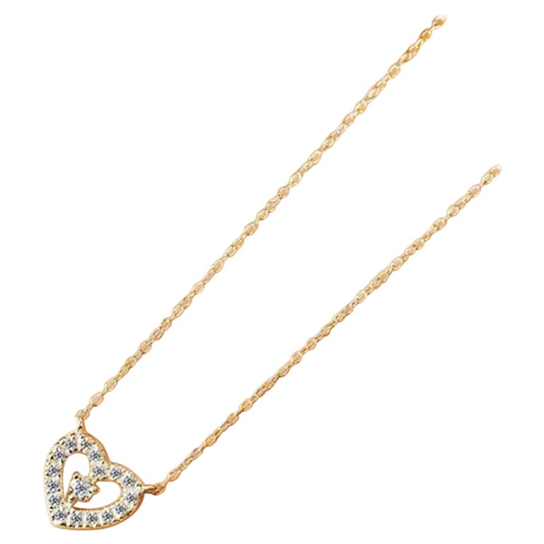 18k Gold Heart Shaped Diamond Necklace For Sale