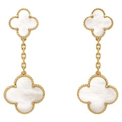 Van Cleef & Arpels VCA Magic Alhambra Lange Perlmutt-Ohrringe