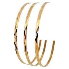 Set of Three 18 Karat Yellow Gold Diamond Cut Bangle Bracelets, Italy