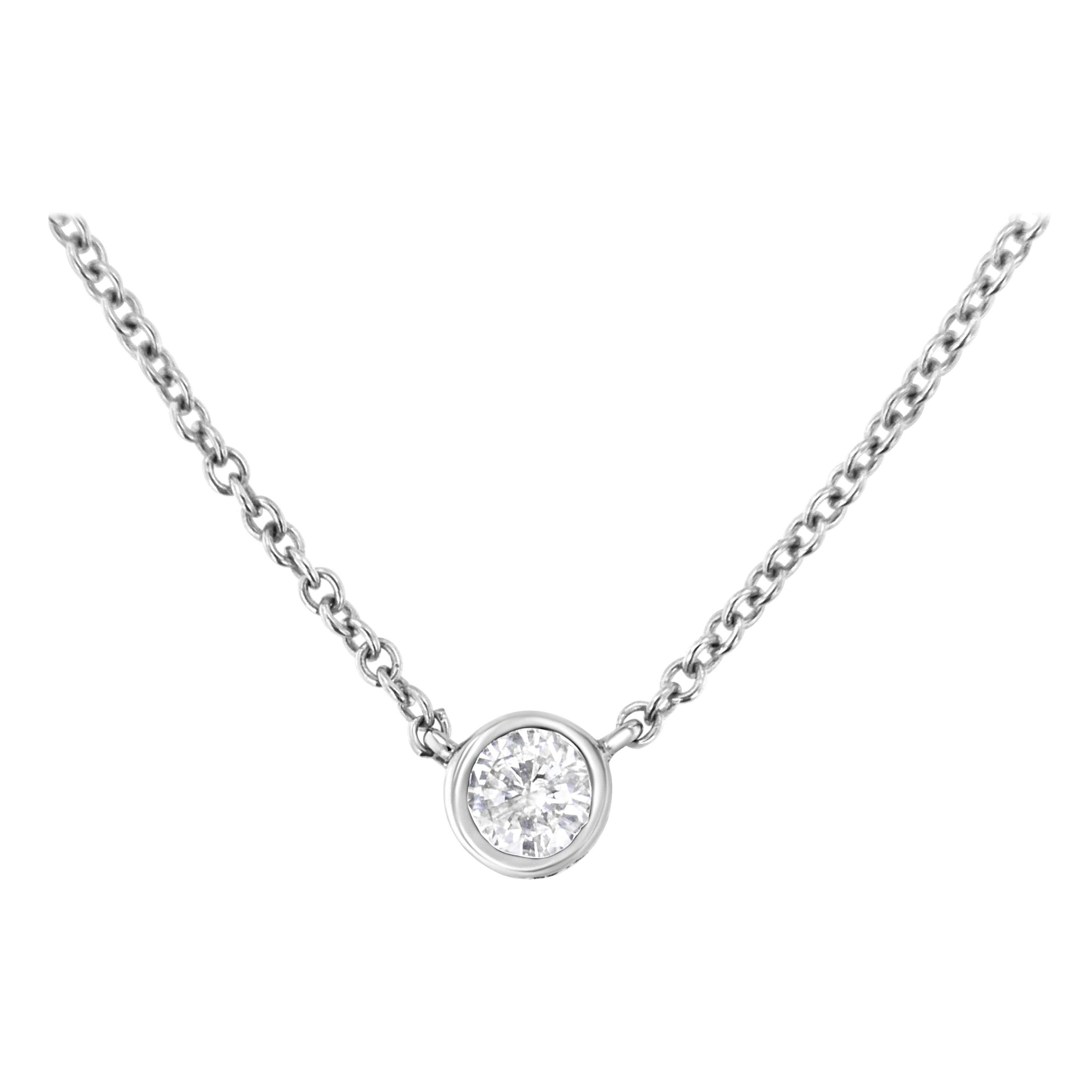 10K Gold 1/10 Carat Diamond Solitaire Pendant Necklace with Adjustable Chain For Sale