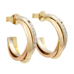 Pair of Hoop Earrings with 16 Diamonds