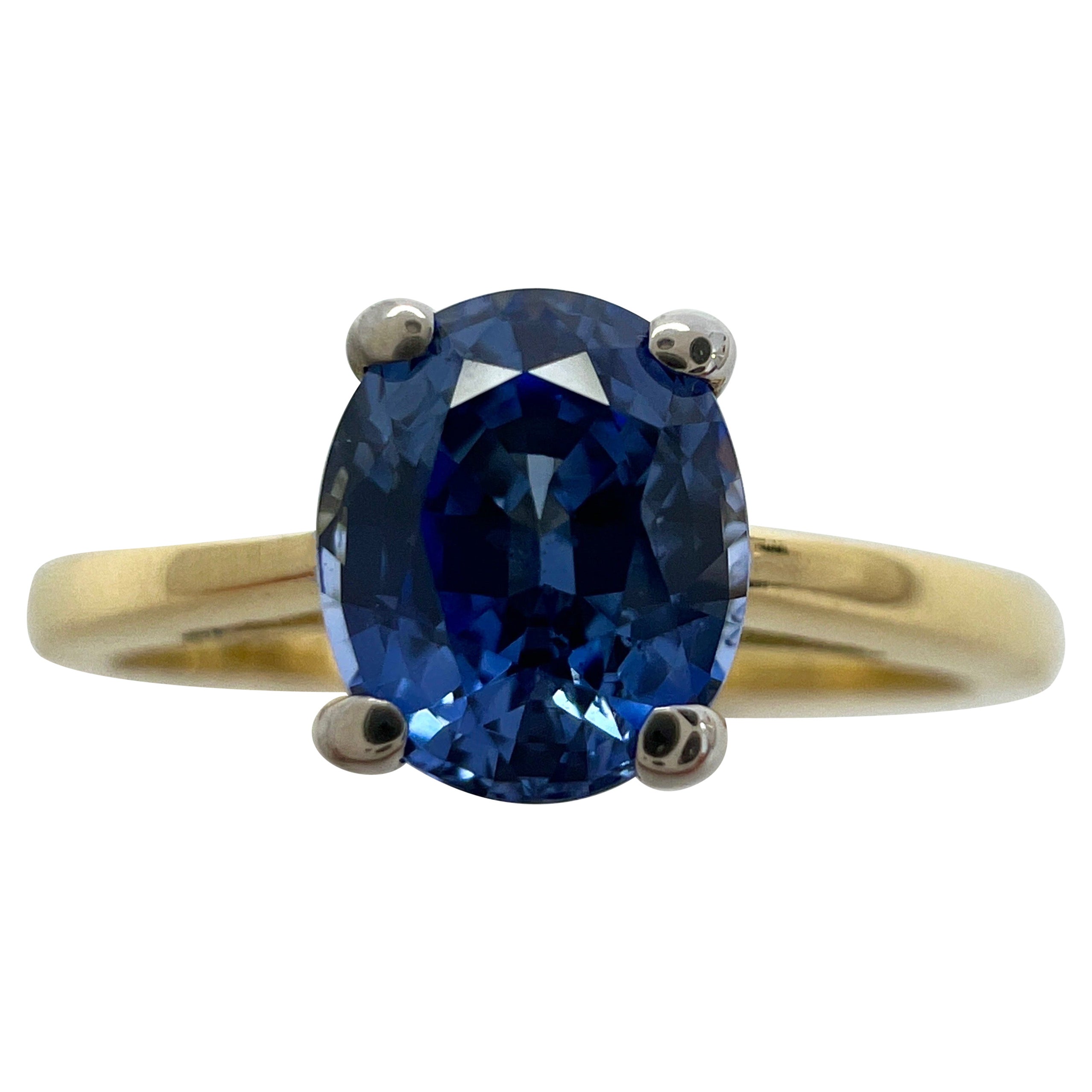 1.00ct Vivid Cornfower Blue Ceylon Sapphire Oval Cut 18k Gold Solitaire Ring For Sale