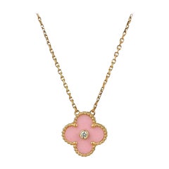 Van Cleef & Arpels Diamant-Porzellan-Halskette Alhambra aus Roségold in limitierter Auflage