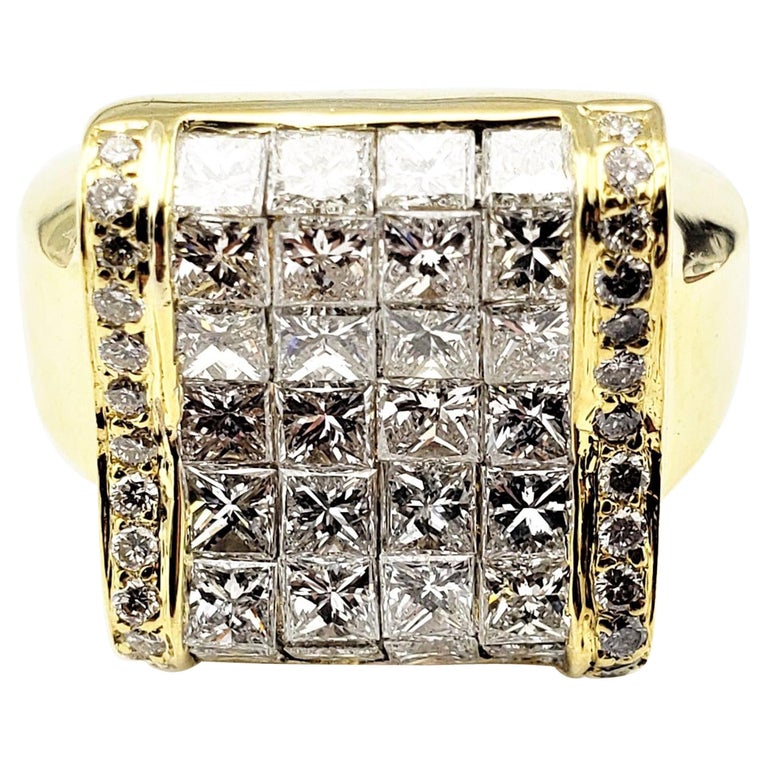 Vintage 18 Karat Yellow Gold and Diamond Ring For Sale at 1stDibs