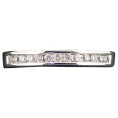 18 Karat White Gold 0.18 Carat Diamond Half Eternity Ring 2.4g
