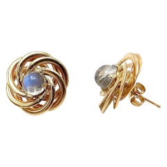 Boucles d'oreilles en or 14K avec nœud d'amour en pierre de lune du milieu du siècle dernier