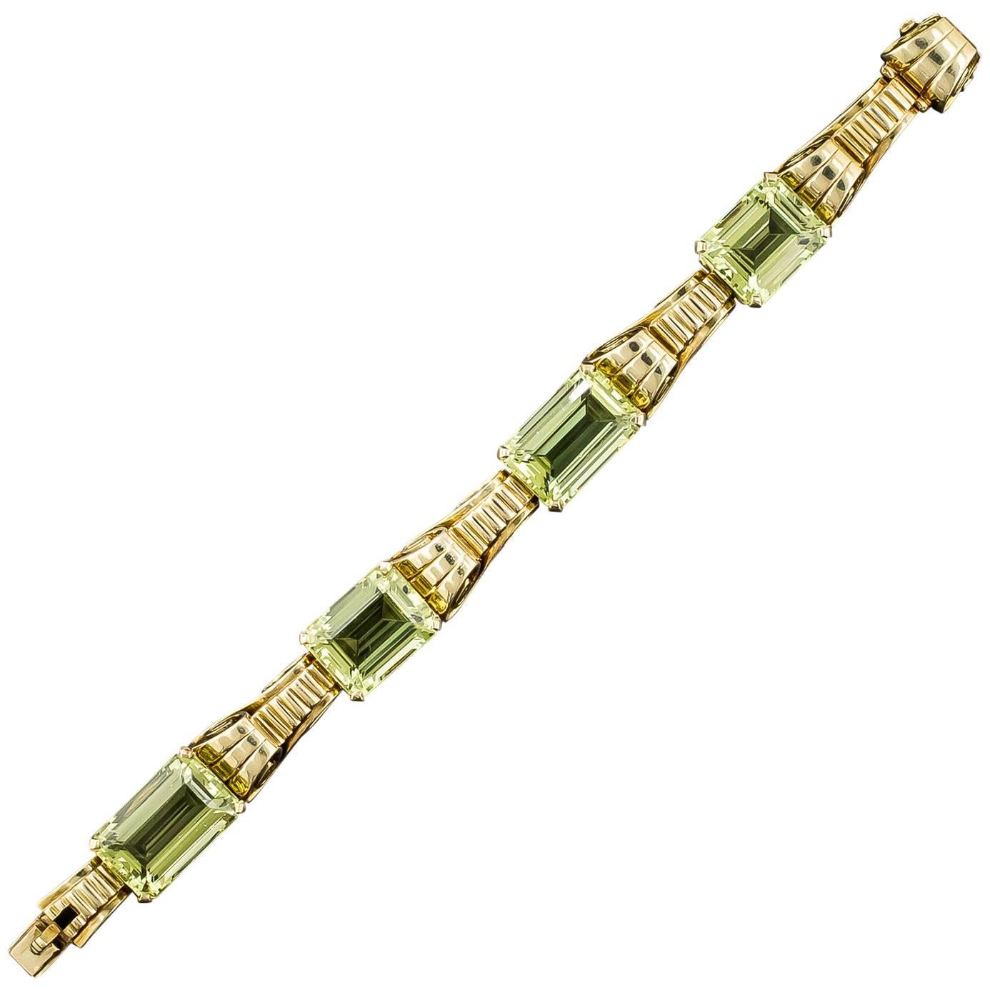 1940s Tiffany & Co. Retro Green Beryl Gold Bracelet For Sale