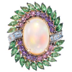 Bague en or jaune 18 carats avec opale et diamants multi-gemmes