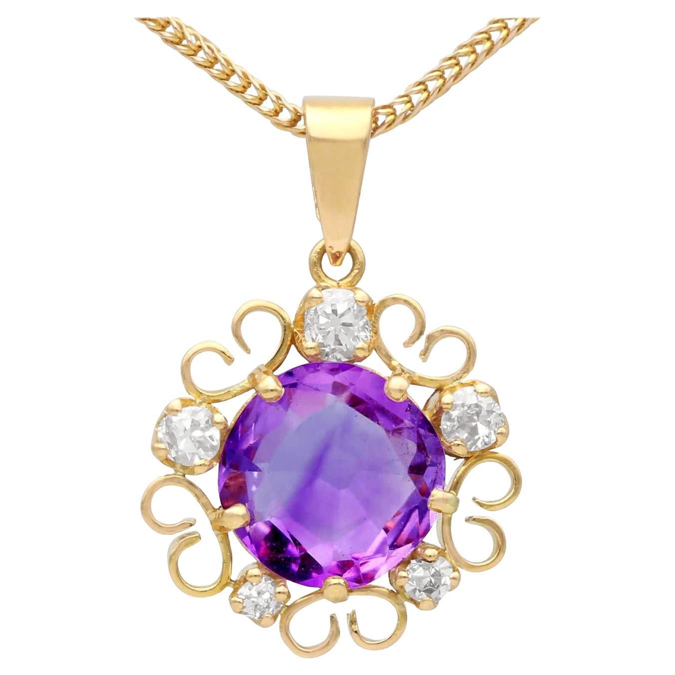 Antique 1.63 Carat Amethyst and Diamond Yellow Gold Pendant, circa 1920 For Sale