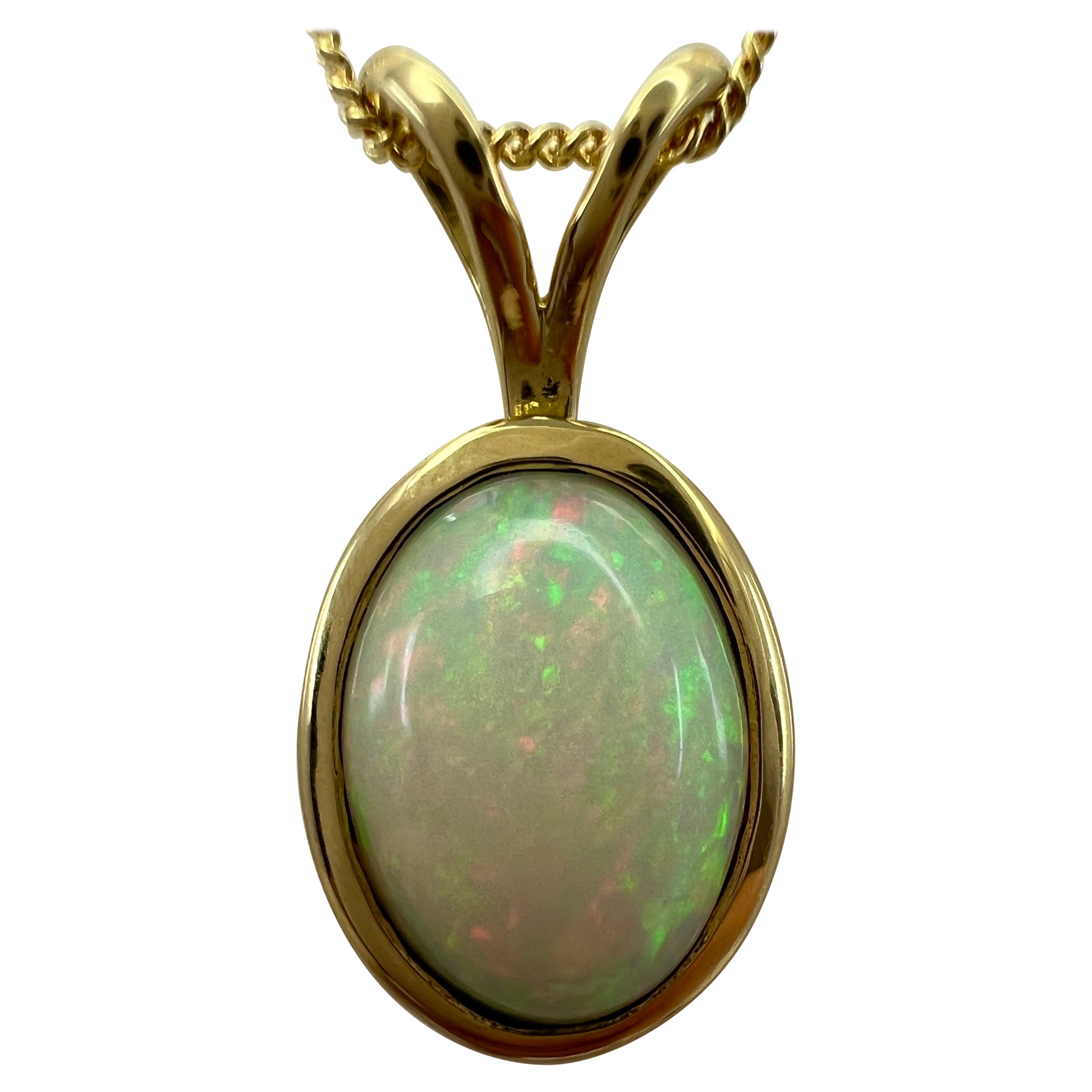 2.61ct Fine White Opal Oval Cabochon 18 Karat Yellow Gold Pendant Necklace For Sale