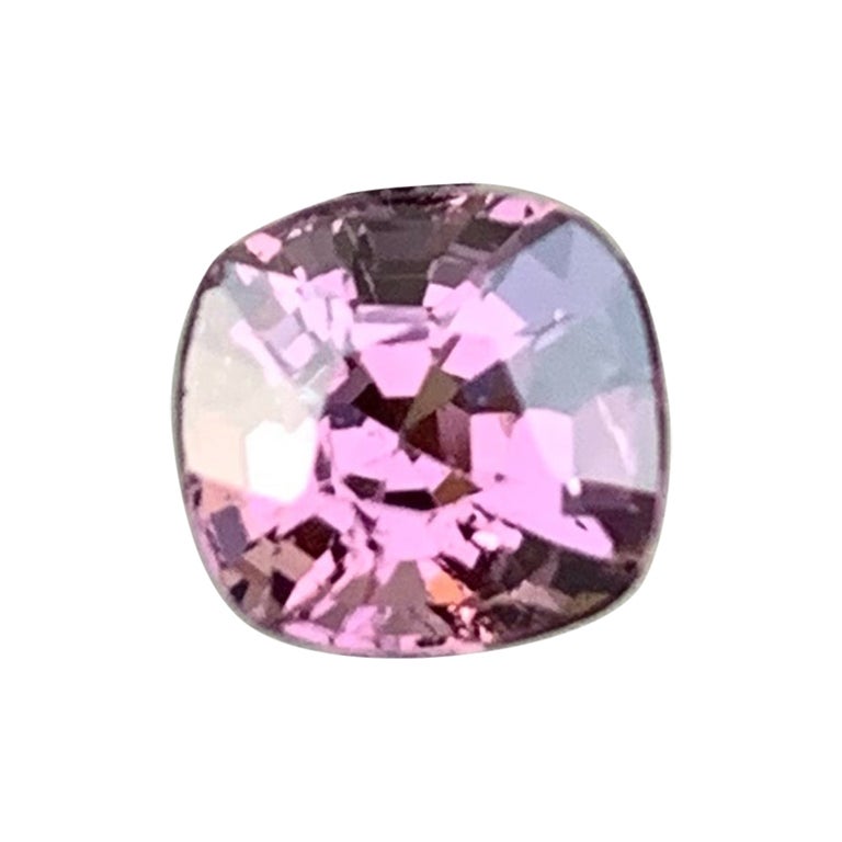Gorgeous Purplish Pink Loose Spinel 1.40 Carats Spinel Jewelry Spinel Rings For Sale