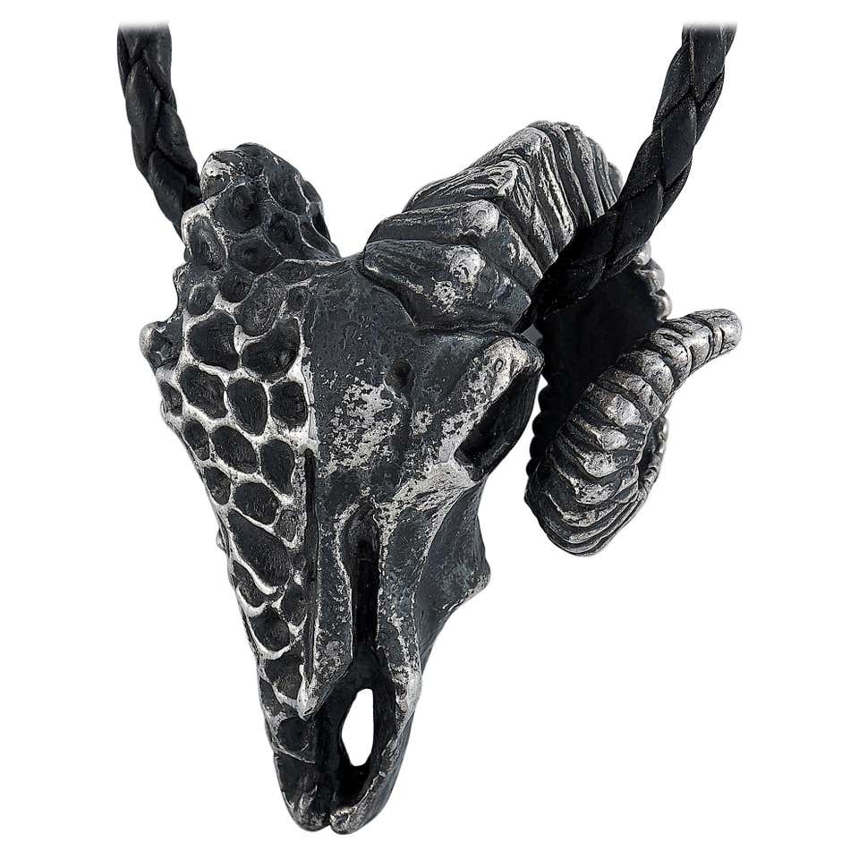 Gucci anger forest bull's head necklace Clearance