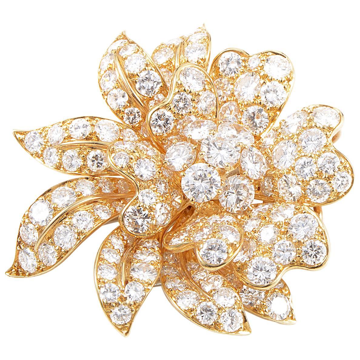 Van Cleef & Arpels Diamond Gold Flower Brooch