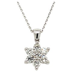 Flower Shaped Diamond Necklace 0.31 Cts Mounted on 18Kt White Gold