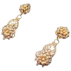 Beautiful Antique 18k Yellow Gold Floral Filigree Earrings