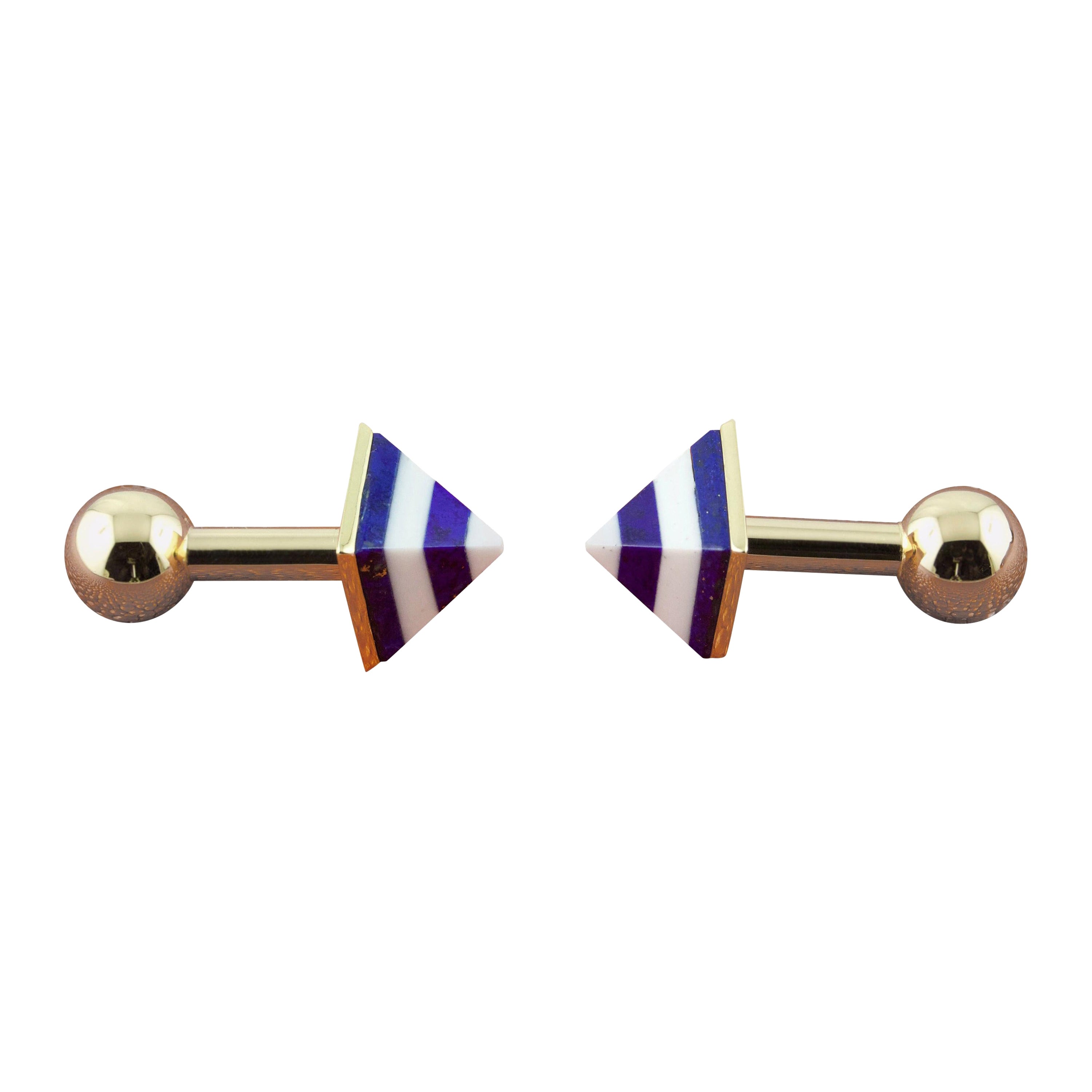 18 Karat Yellow Gold White Agate and Lapis Lazuli Pyramid Cufflinks For Sale