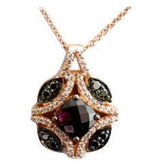 Pendentif Arusha exotique en rhodolite framboise et diamants