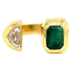 Vintage Austrian Emerald Diamond 18 Karat Yellow Gold Open Ring