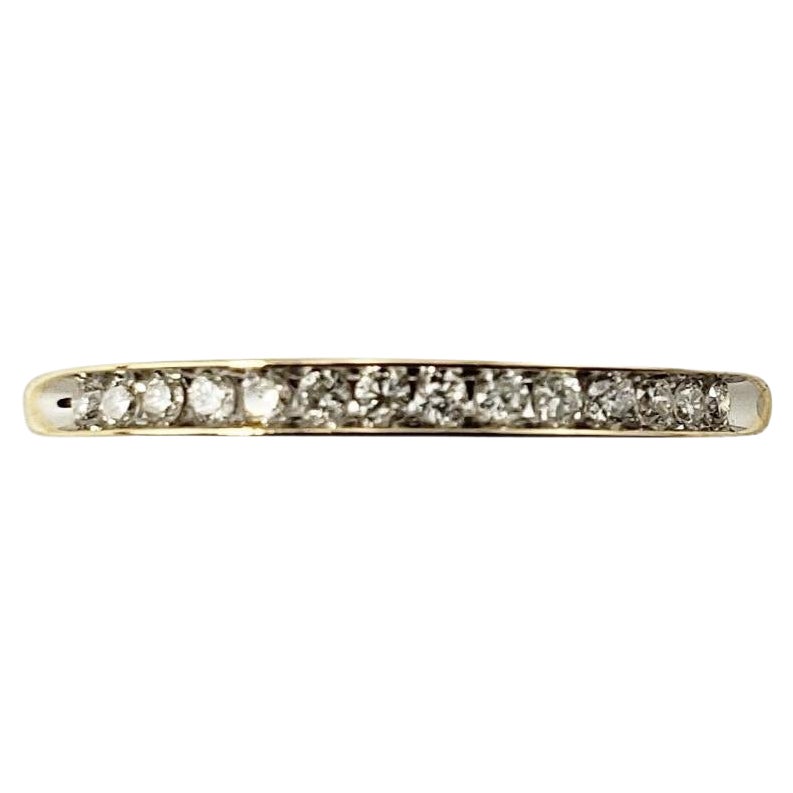 10 Karat Yellow Gold and Diamond Wedding Band Ring