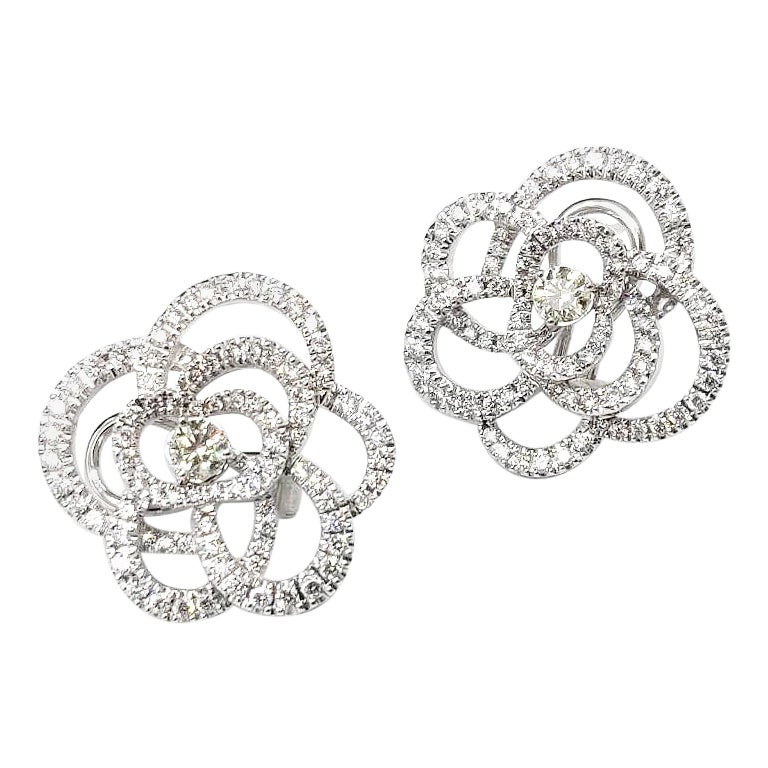 Pavé Diamond ClipOn Earrings in 18 Karat White Gold For Sale at 1stDibs