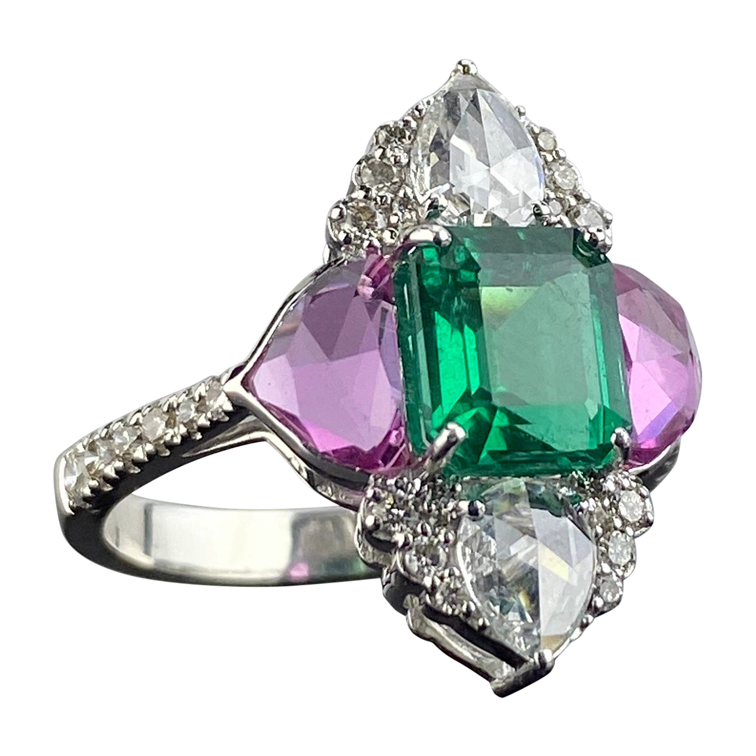 1.86 Carat Emerald and Pink Sapphire Engagement Cocktail Ring For Sale