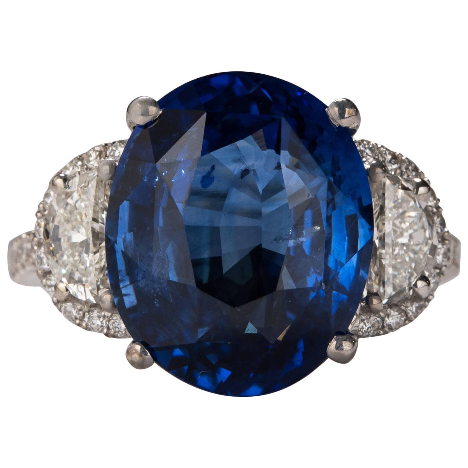 10.22ct Sapphire and Diamond Ring For Sale