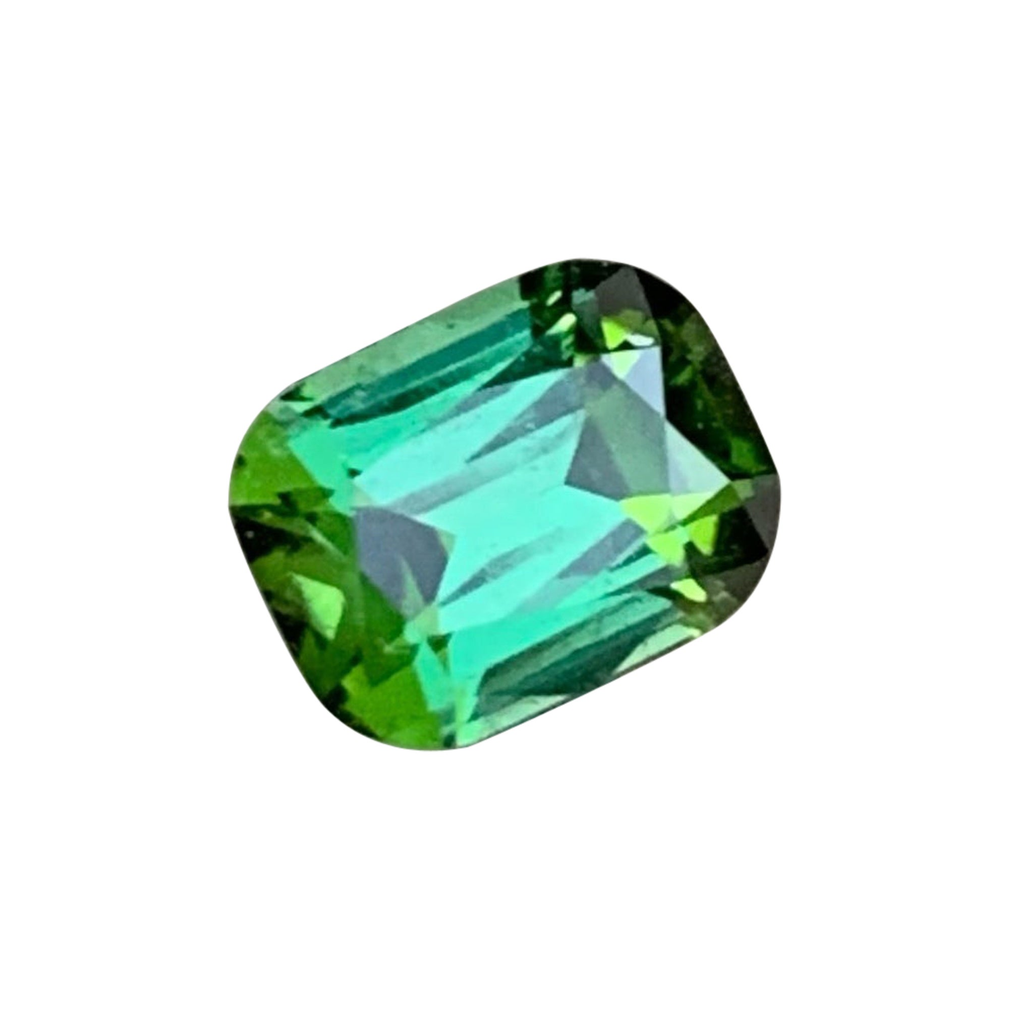 1.00 Carats Exquisite Mint Green Cut Tourmaline Stone Tourmaline For Making Ring For Sale